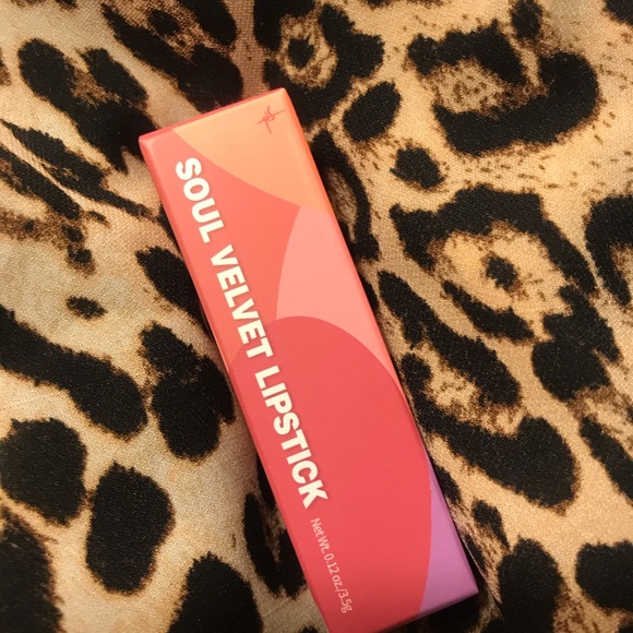 Soul Velvet Lipstick Matte finish - Picture 2 of 4